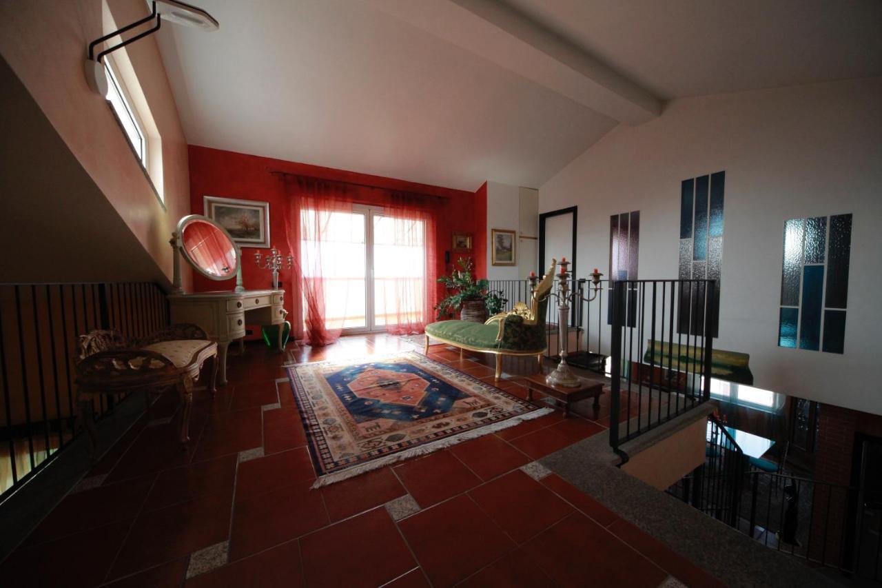 Villa Buzzi Besozzo Экстерьер фото