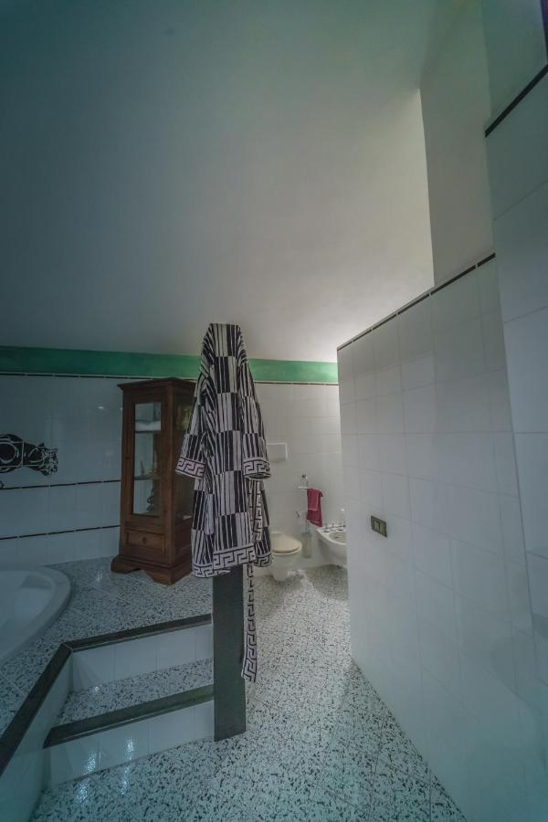 Villa Buzzi Besozzo Экстерьер фото