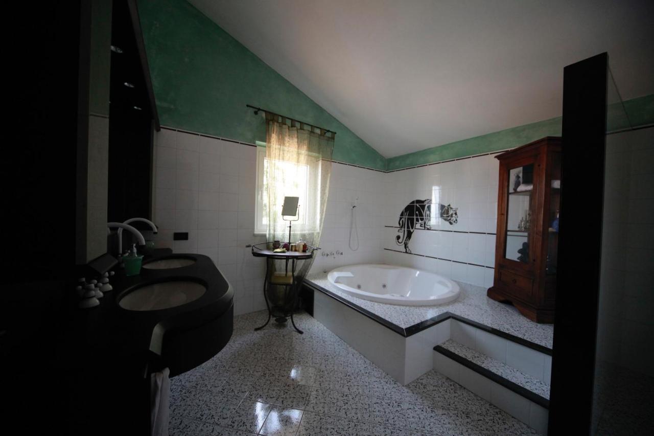 Villa Buzzi Besozzo Экстерьер фото